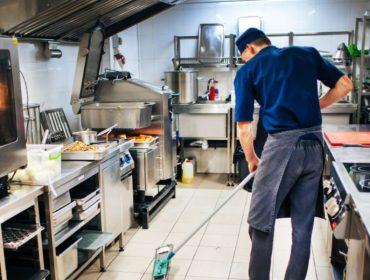 Is Your Restaurant Cleaning Service Cutting Corners? What Toronto Owners Need to Know